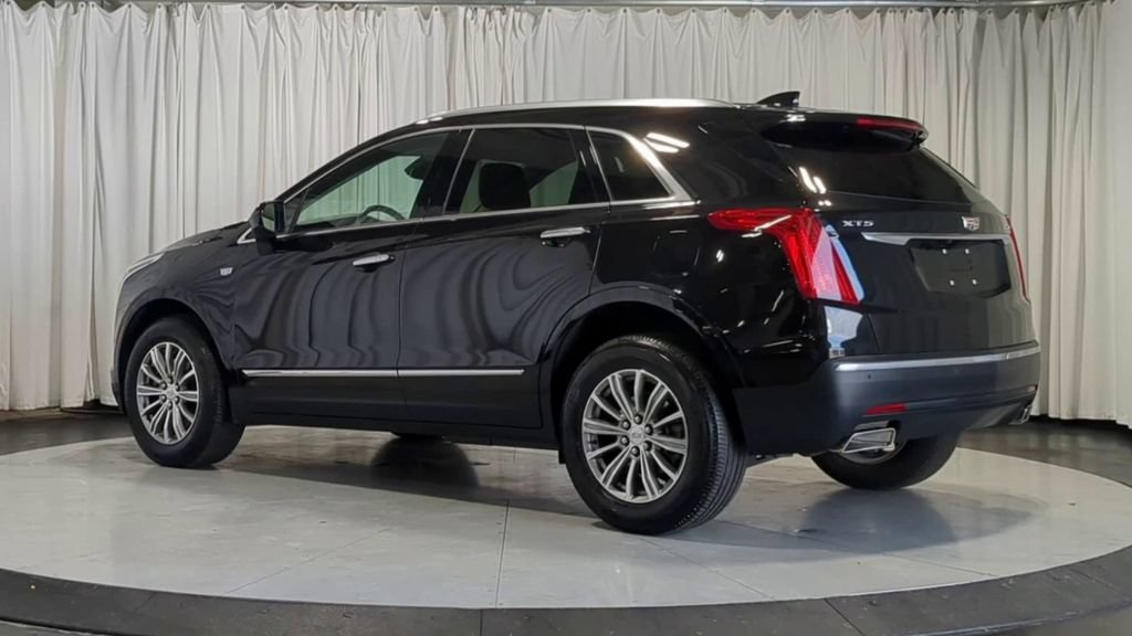 Used 2019 Cadillac XT5 Luxury FWD image 8
