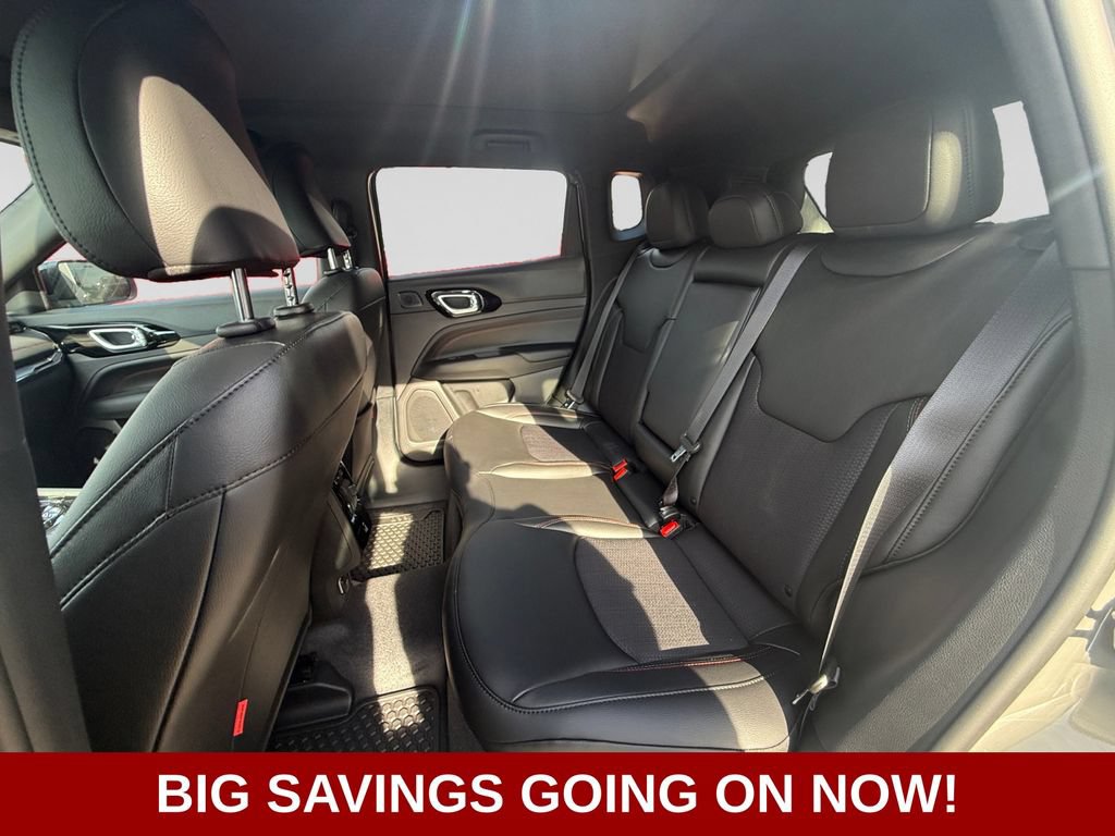 New 2026 Jeep Compass Trailhawk w/ Sun, Sound & Navigation Group AWD/4WD image 37