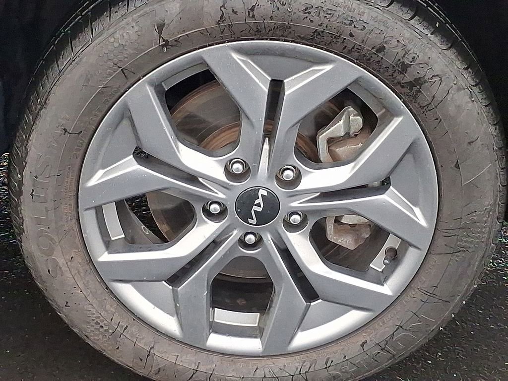 Certified 2024 Kia Seltos S image 7