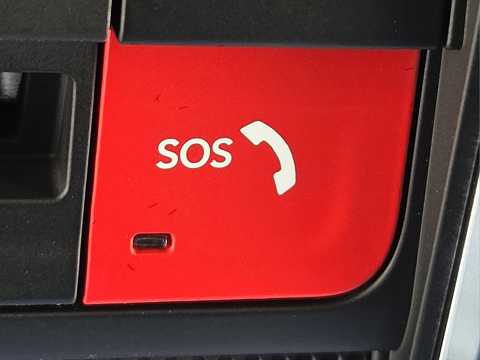 New 2025 Jeep Grand Cherokee Altitude image 21