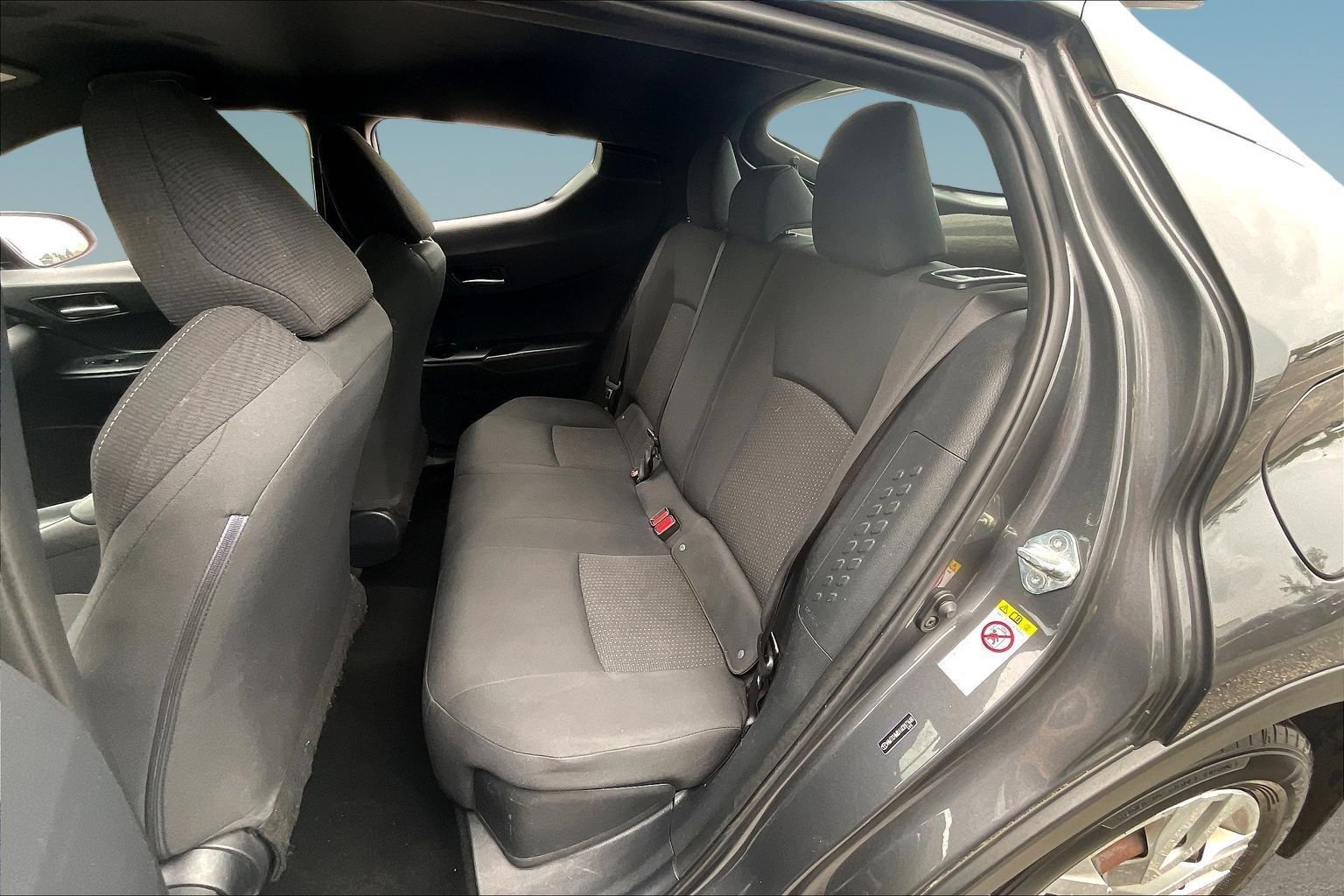 Used 2019 Toyota C-HR LE FWD image 21
