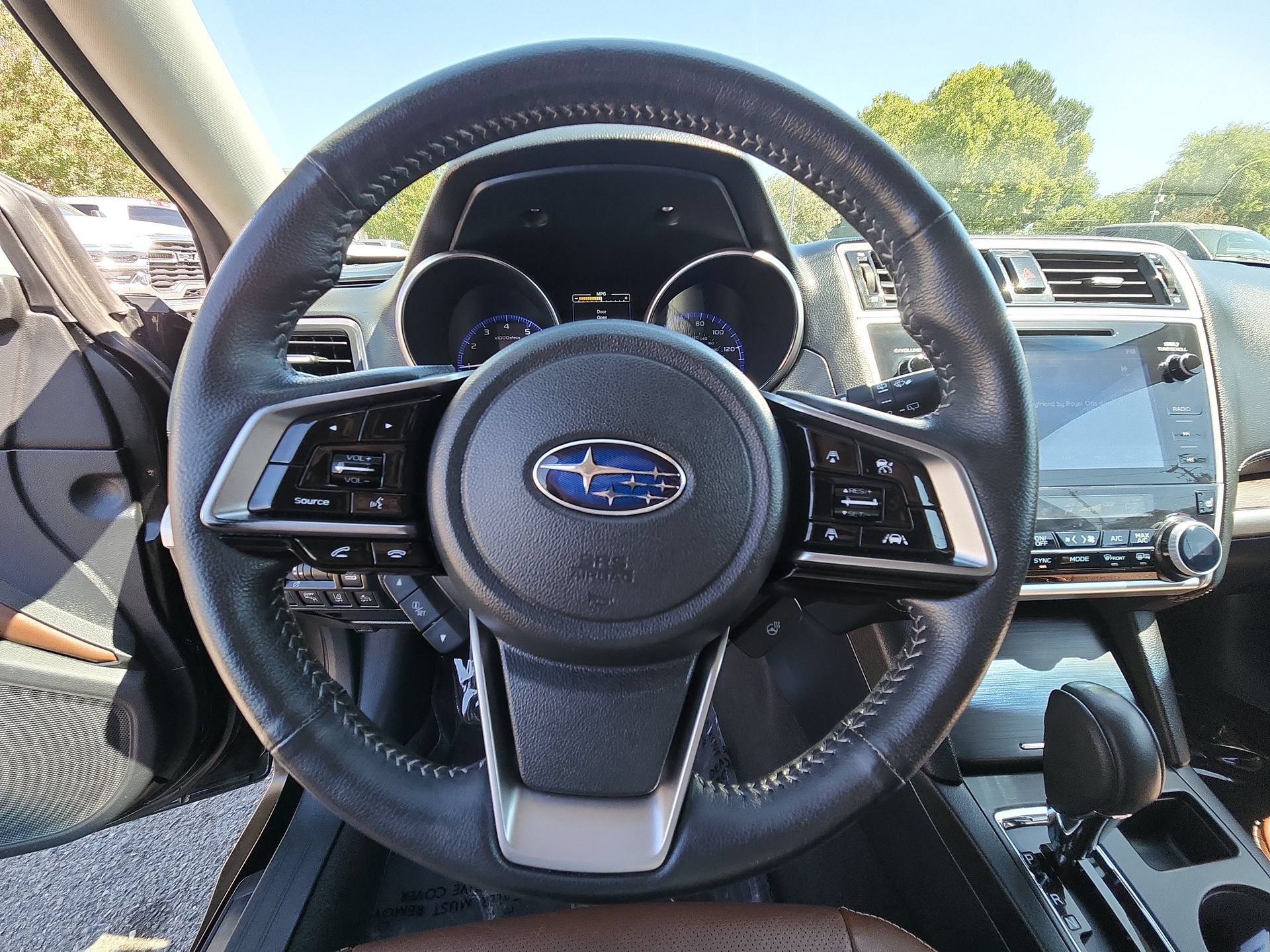 Used 2019 Subaru Outback 2.5i Touring w/ Protection Package #1 AWD/4WD image 11