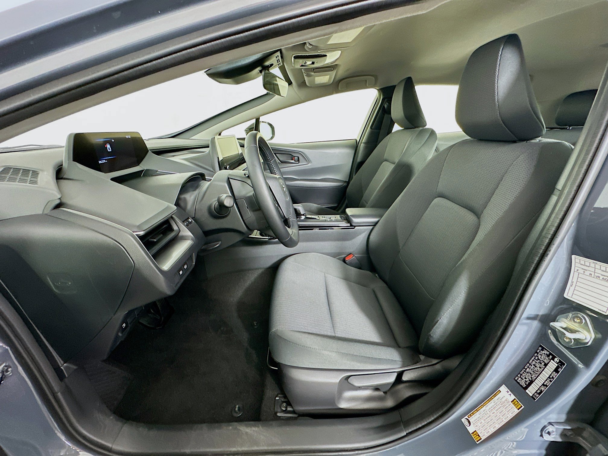 Used 2025 Toyota Prius LE image 13