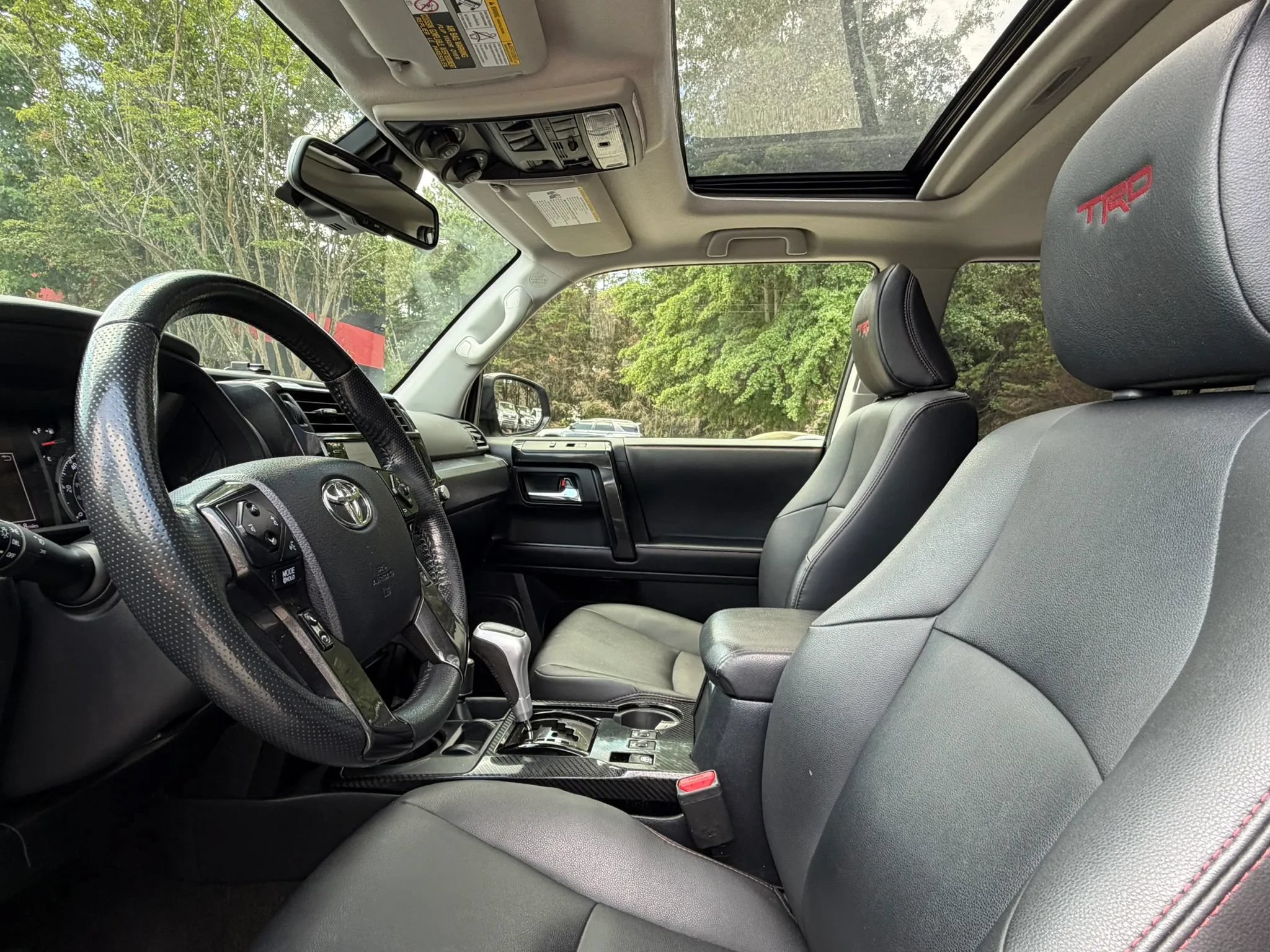 Used 2023 Toyota 4Runner TRD Off-Road Premium w/ Off Road Premium Plus Package AWD/4WD image 10
