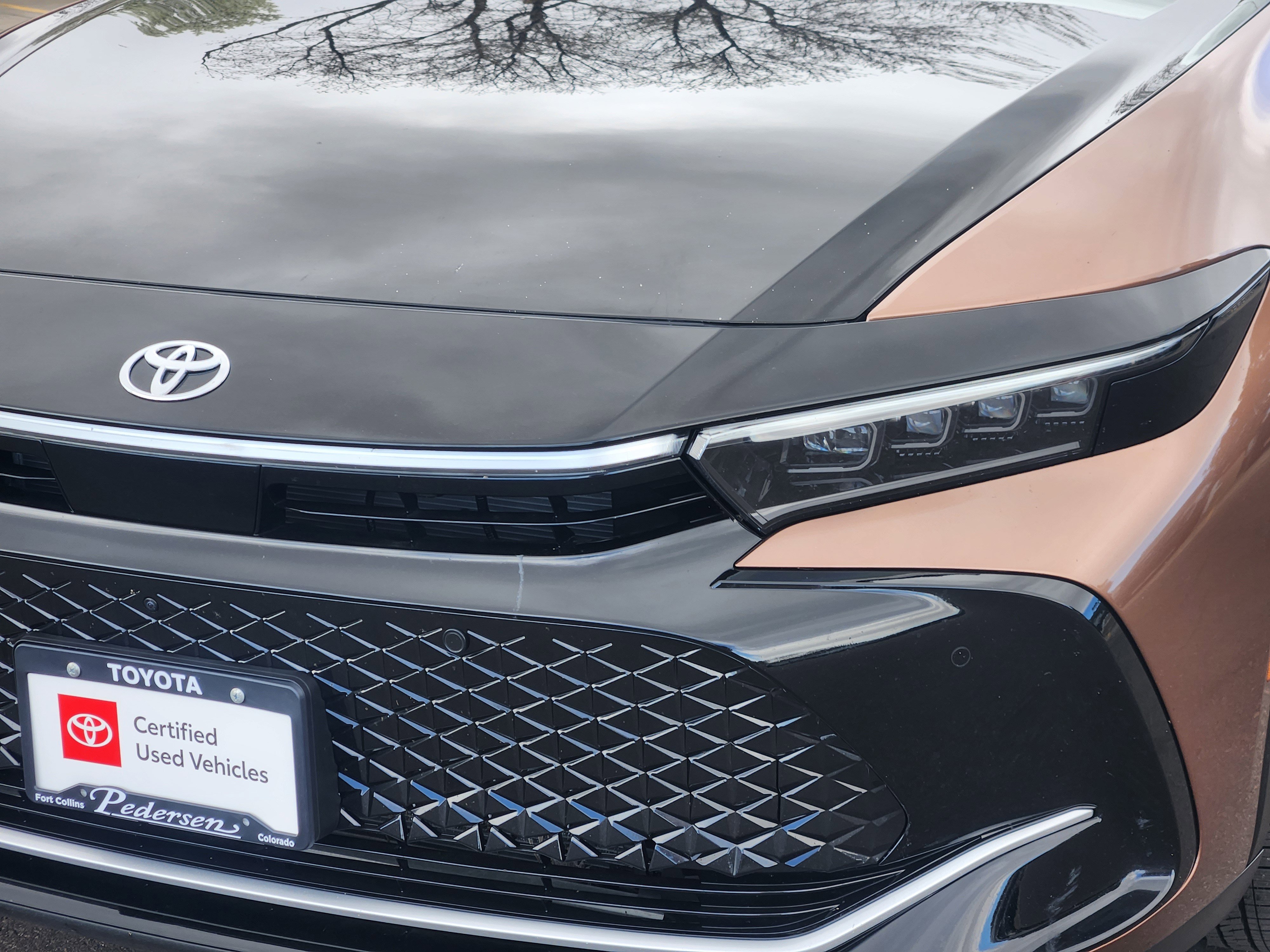 Used 2023 Toyota Crown Platinum image 5