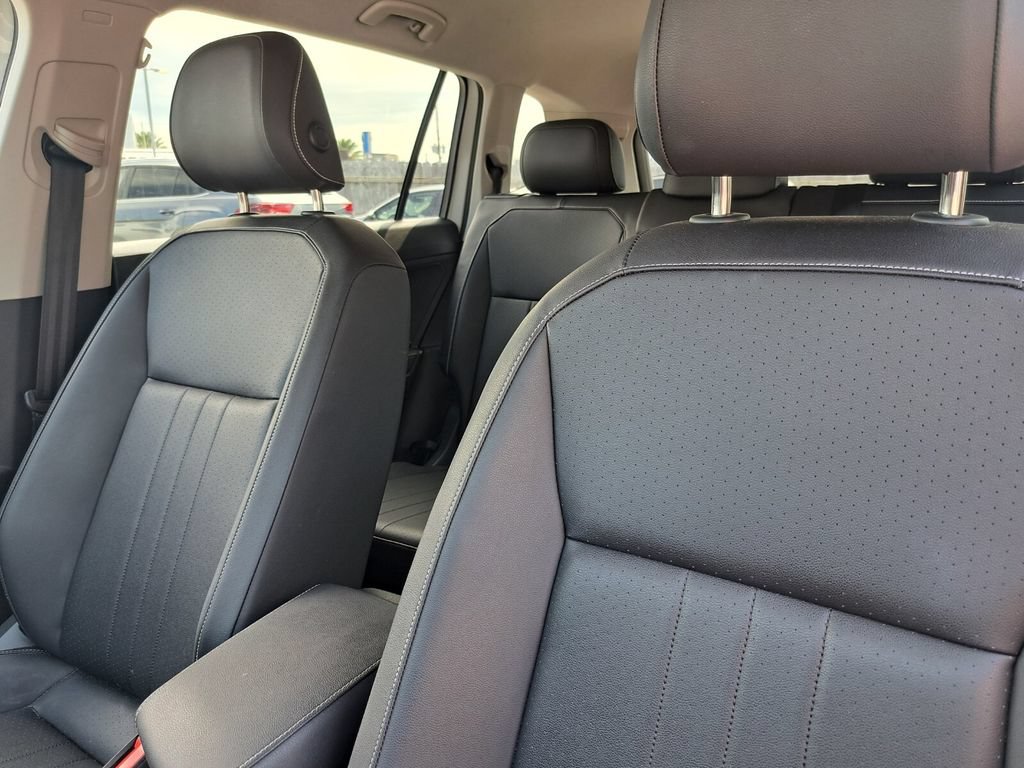 Used 2023 Volkswagen Tiguan SE FWD image 19