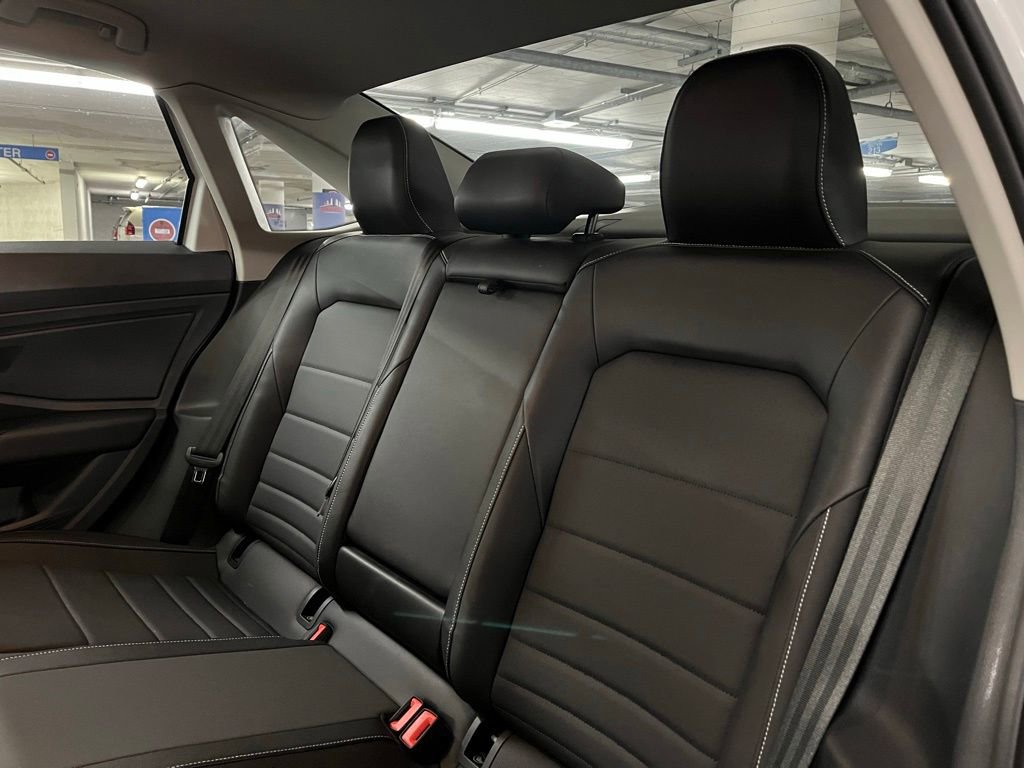 Used 2023 Volkswagen Jetta SE w/ Panoramic Sunroof Package image 20