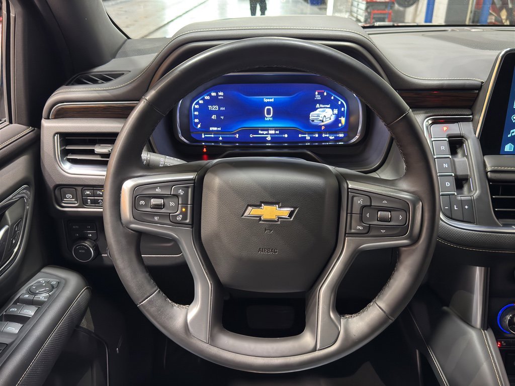 Used 2024 Chevrolet Suburban Premier image 24
