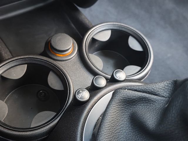 Used 2011 MINI Cooper Hardtop FWD image 23