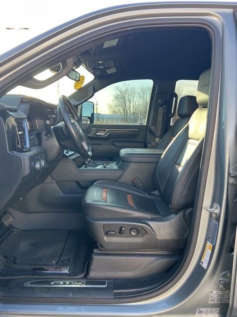 Used 2024 GMC Sierra 2500 AT4 w/ AT4 Preferred Package image 12