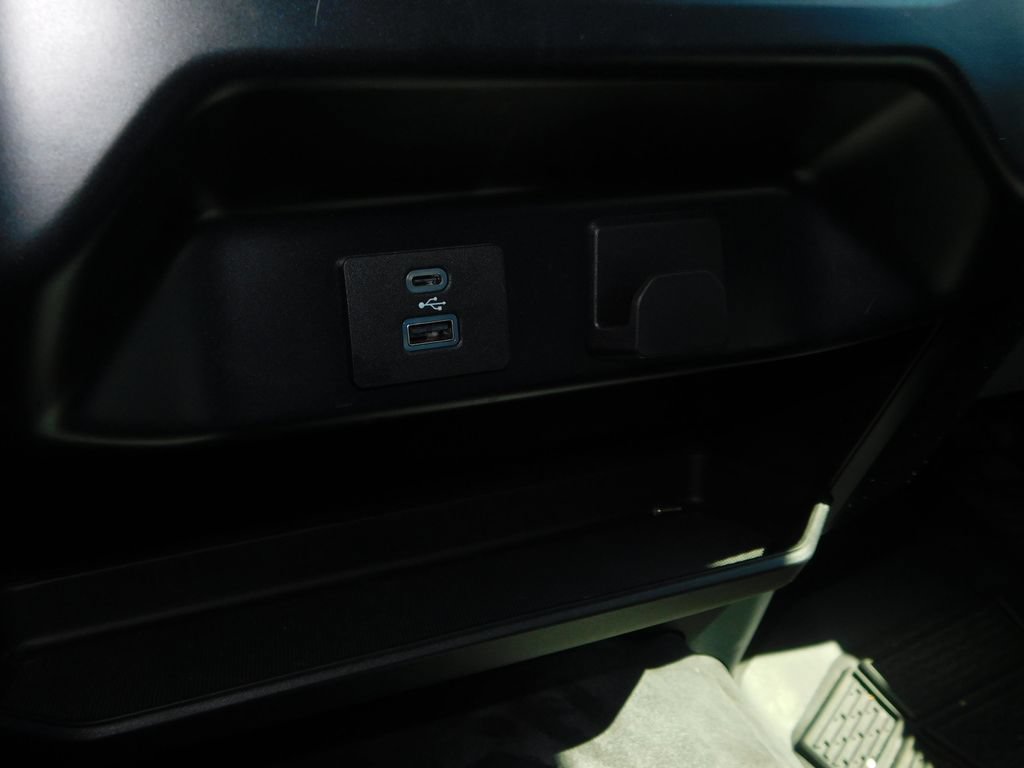 Used 2022 Ford F150 XL w/ Equipment Group 101A High RWD image 35