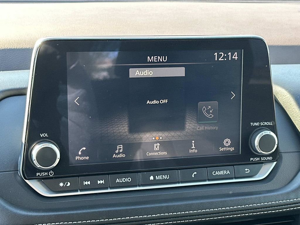 Used 2023 Nissan Rogue S image 11