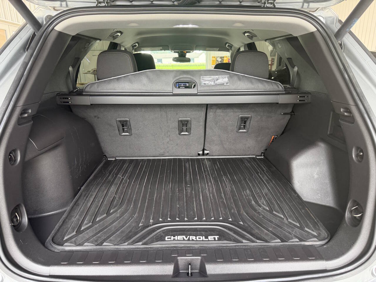 Used 2023 Chevrolet Equinox LT FWD image 24