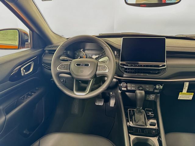 New 2026 Jeep Compass Latitude image 21
