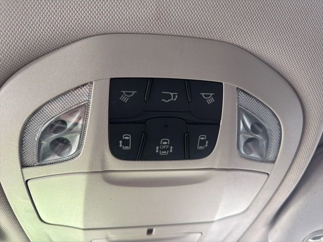Used 2024 Chrysler Pacifica Touring-L FWD image 29