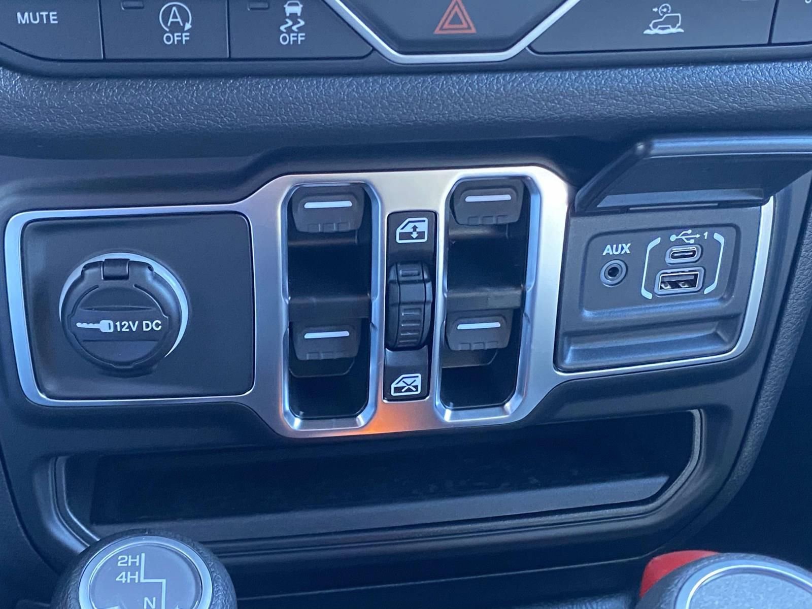 New 2026 Jeep Wrangler Sport S image 28