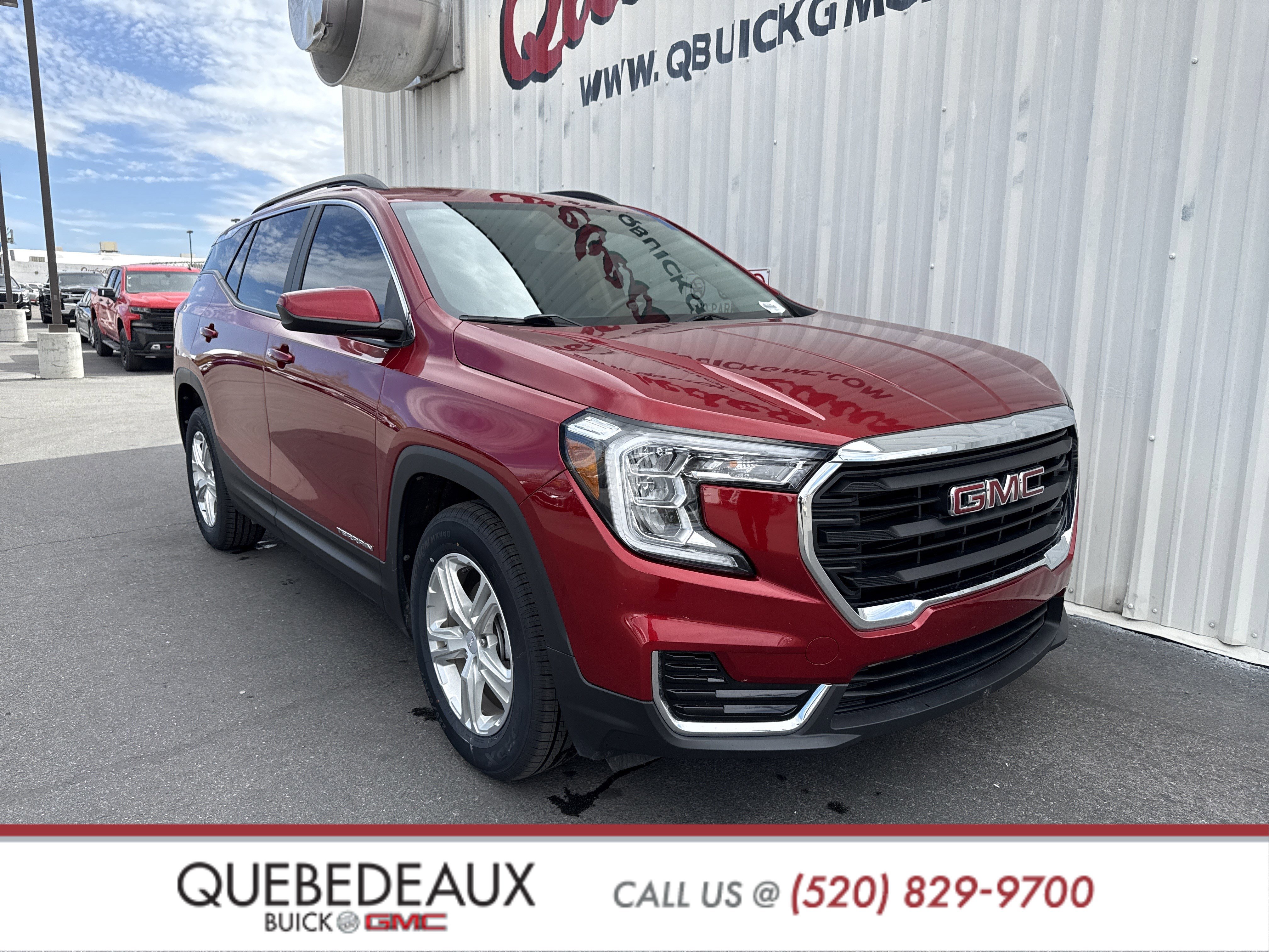 Used 2022 GMC Terrain SLE w/ Driver Convenience Package image 28