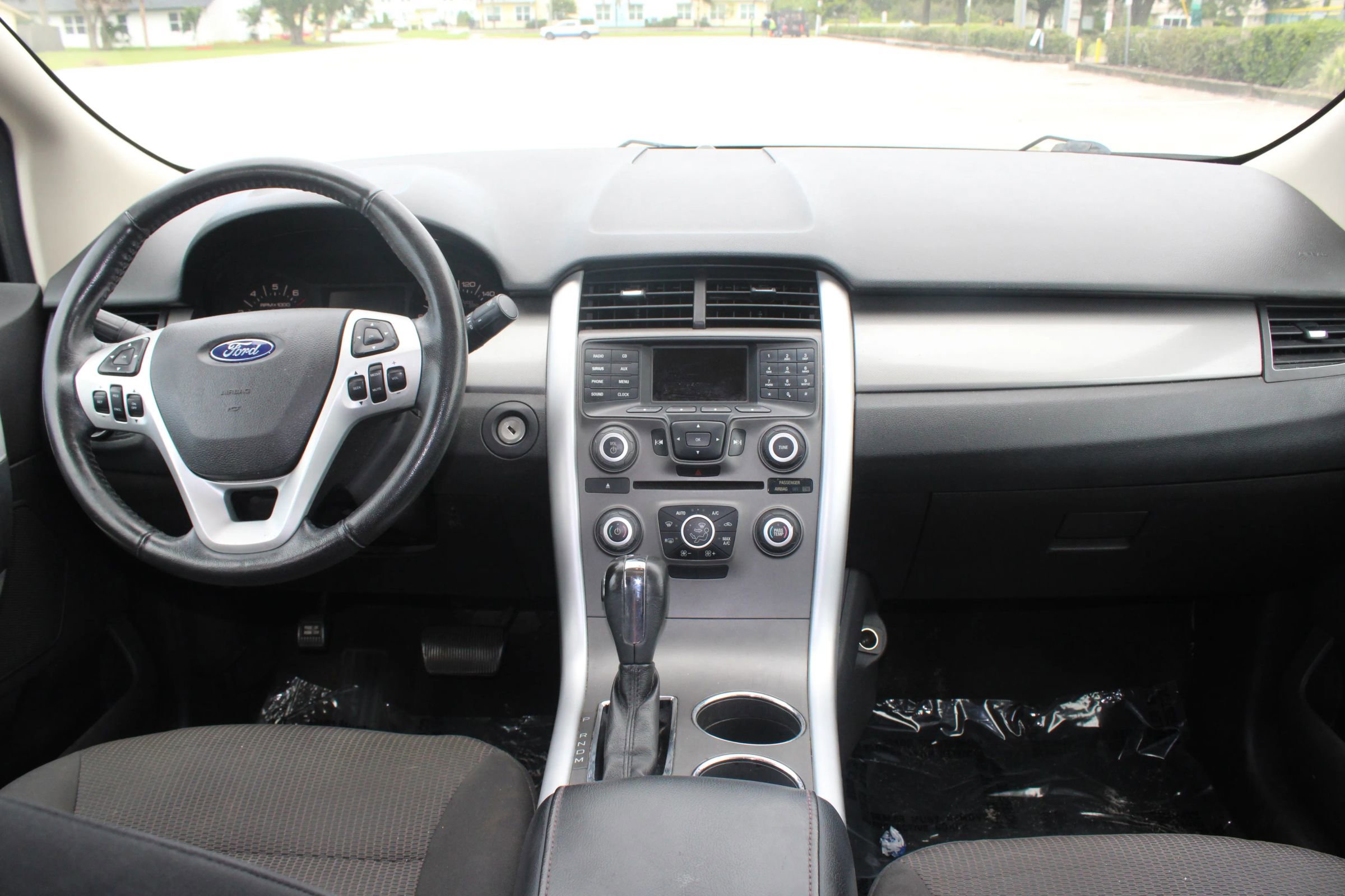 Used 2011 Ford Edge SEL FWD image 12
