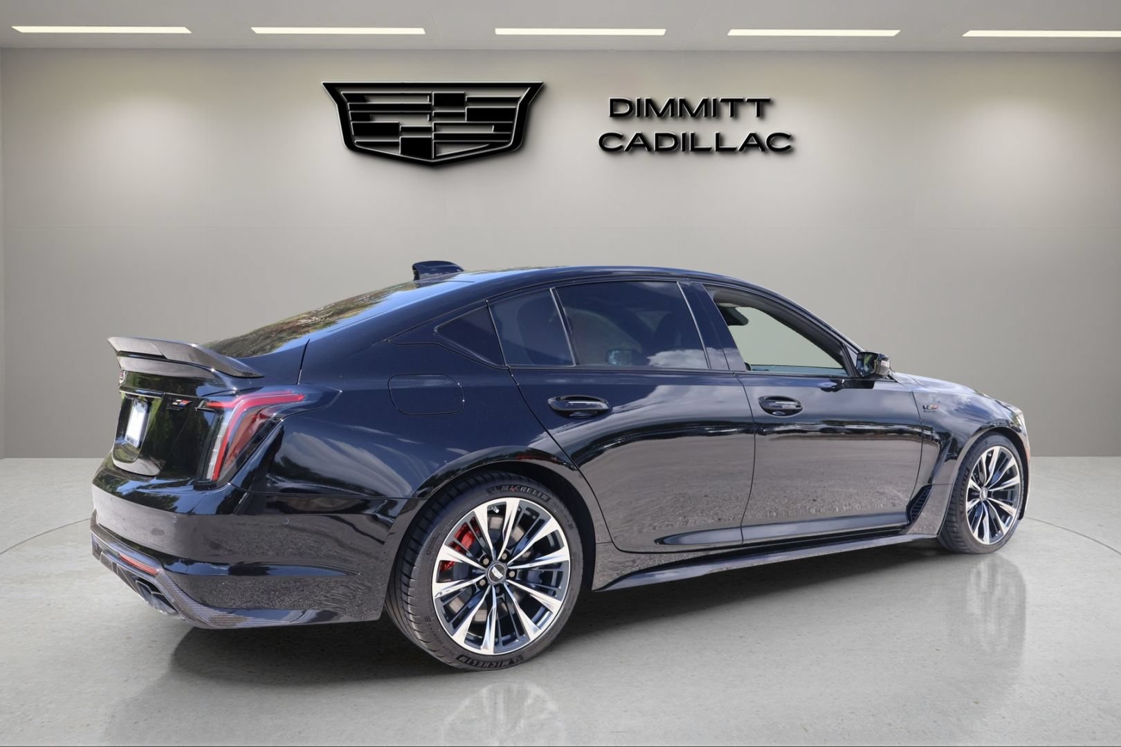 New 2026 Cadillac CT5 V Blackwing w/ Carbon Fiber 2 Package RWD image 5
