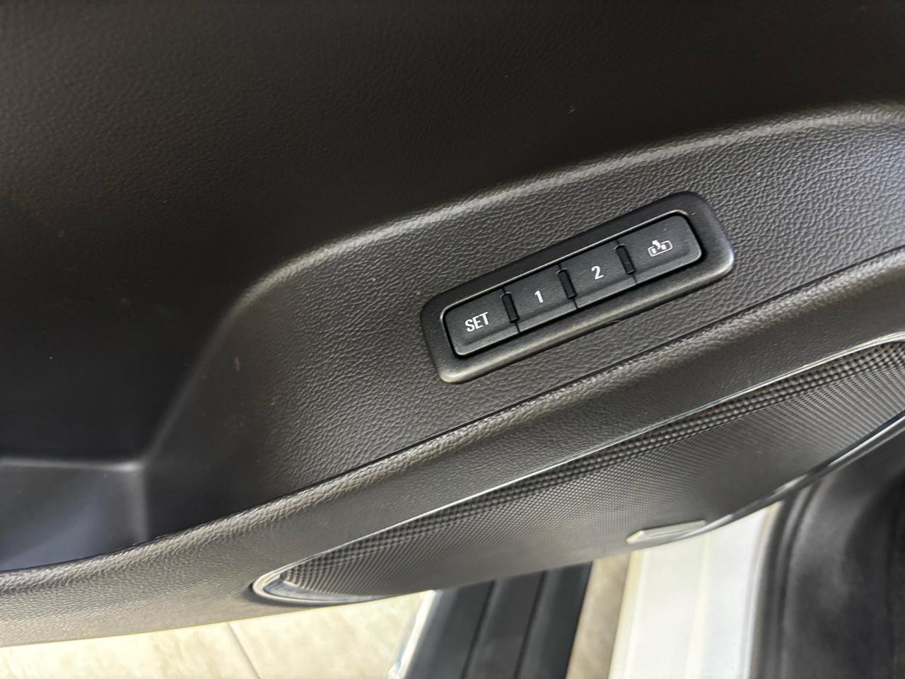 Used 2017 GMC Yukon Denali w/ Open Road Package AWD/4WD image 31