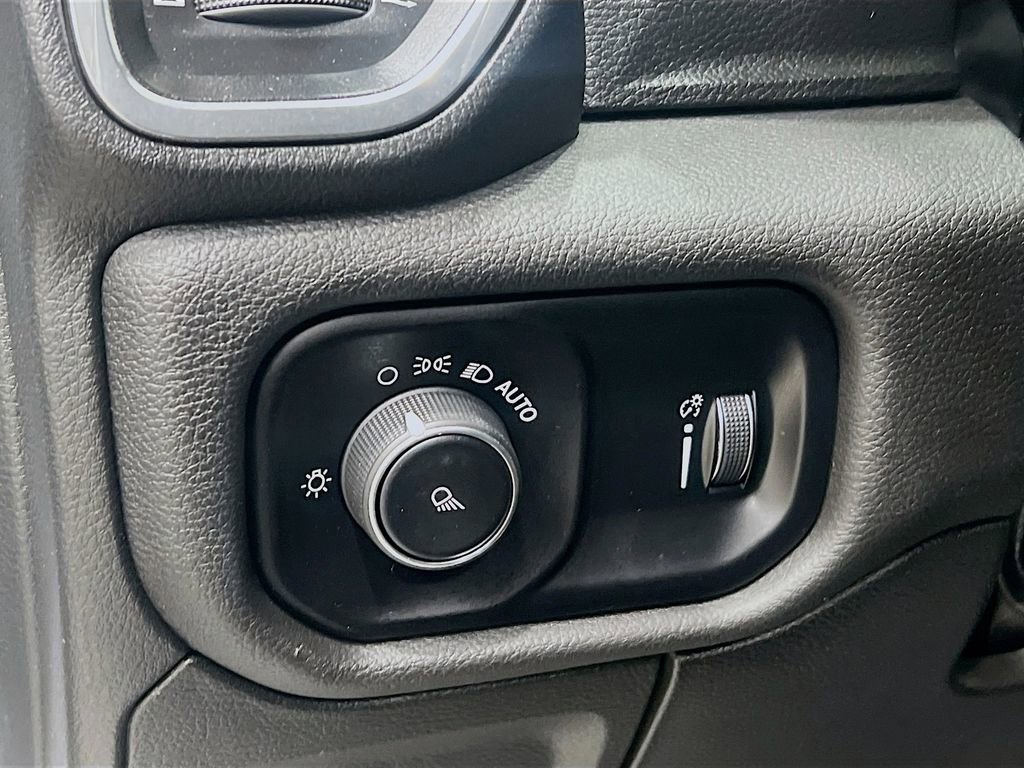 Used 2024 RAM 1500 Laramie image 18