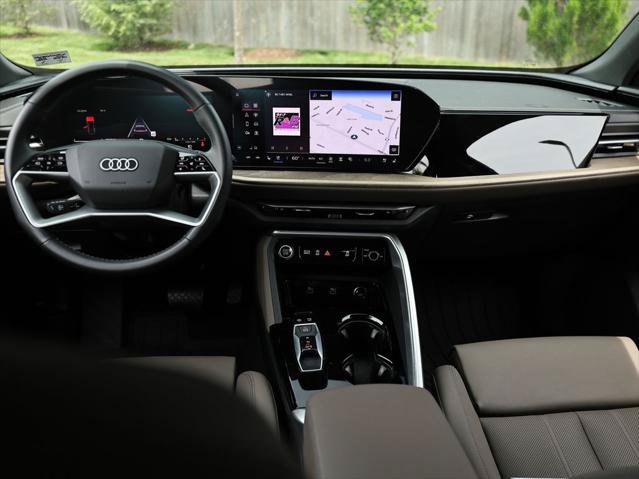 Certified 2025 Audi Q5 Premium Plus w/ Premium Plus AWD/4WD image 26