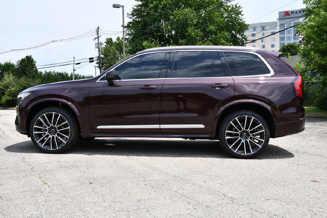 New 2026 Volvo XC90 B6 Plus w/ Protection Package Premier AWD/4WD image 4