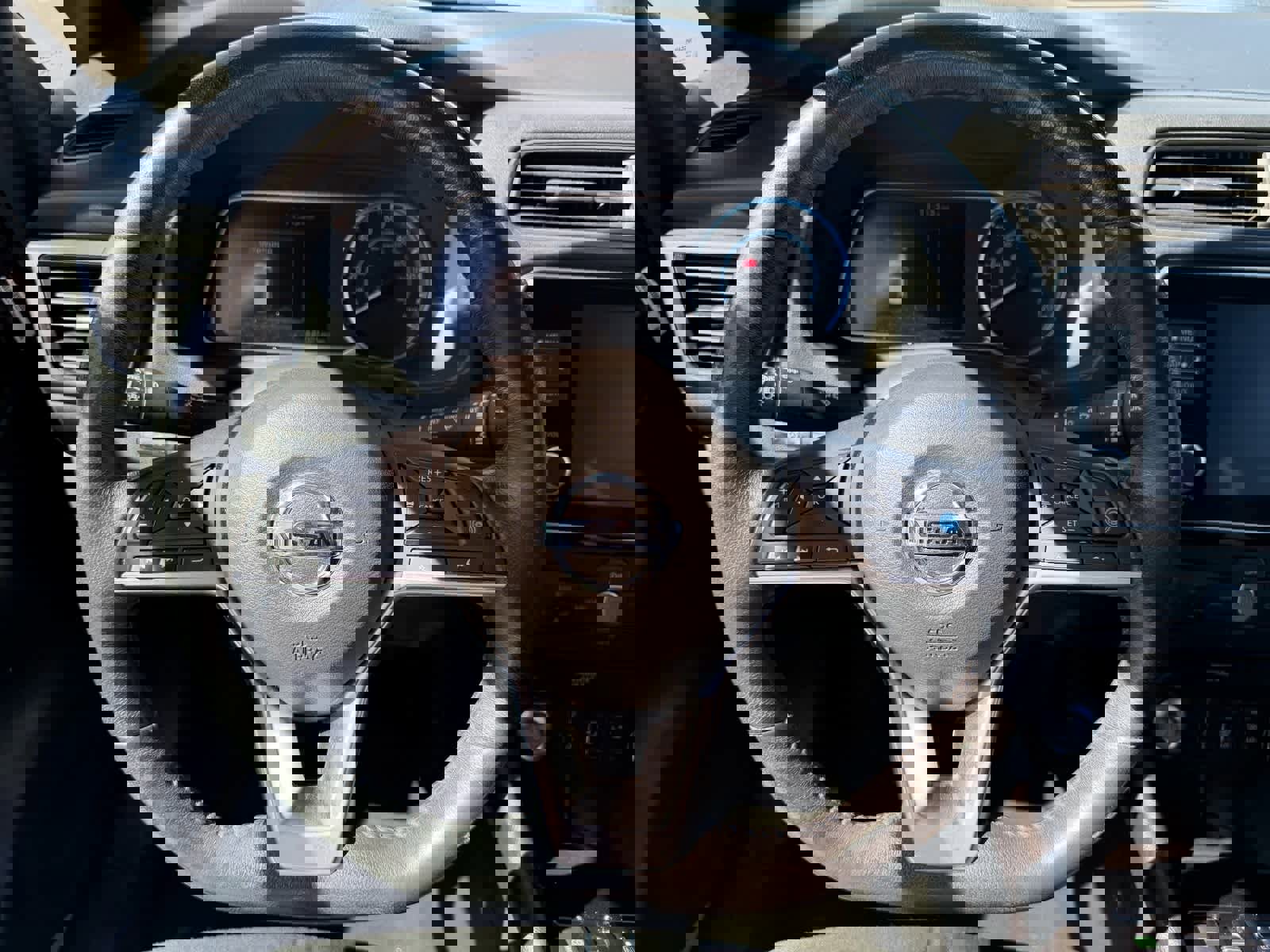 Certified 2020 Nissan Leaf SV w/ SV Technology Package image 9