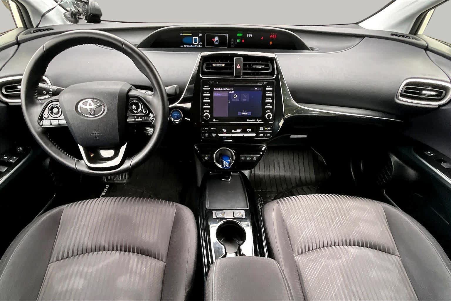 Certified 2020 Toyota Prius Prime LE FWD image 14