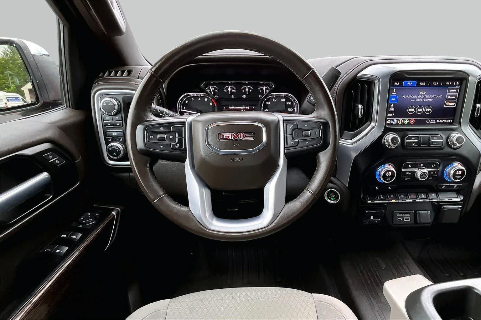 Used 2020 GMC Sierra 1500 SLE w/ SLE Value Package AWD/4WD image 6