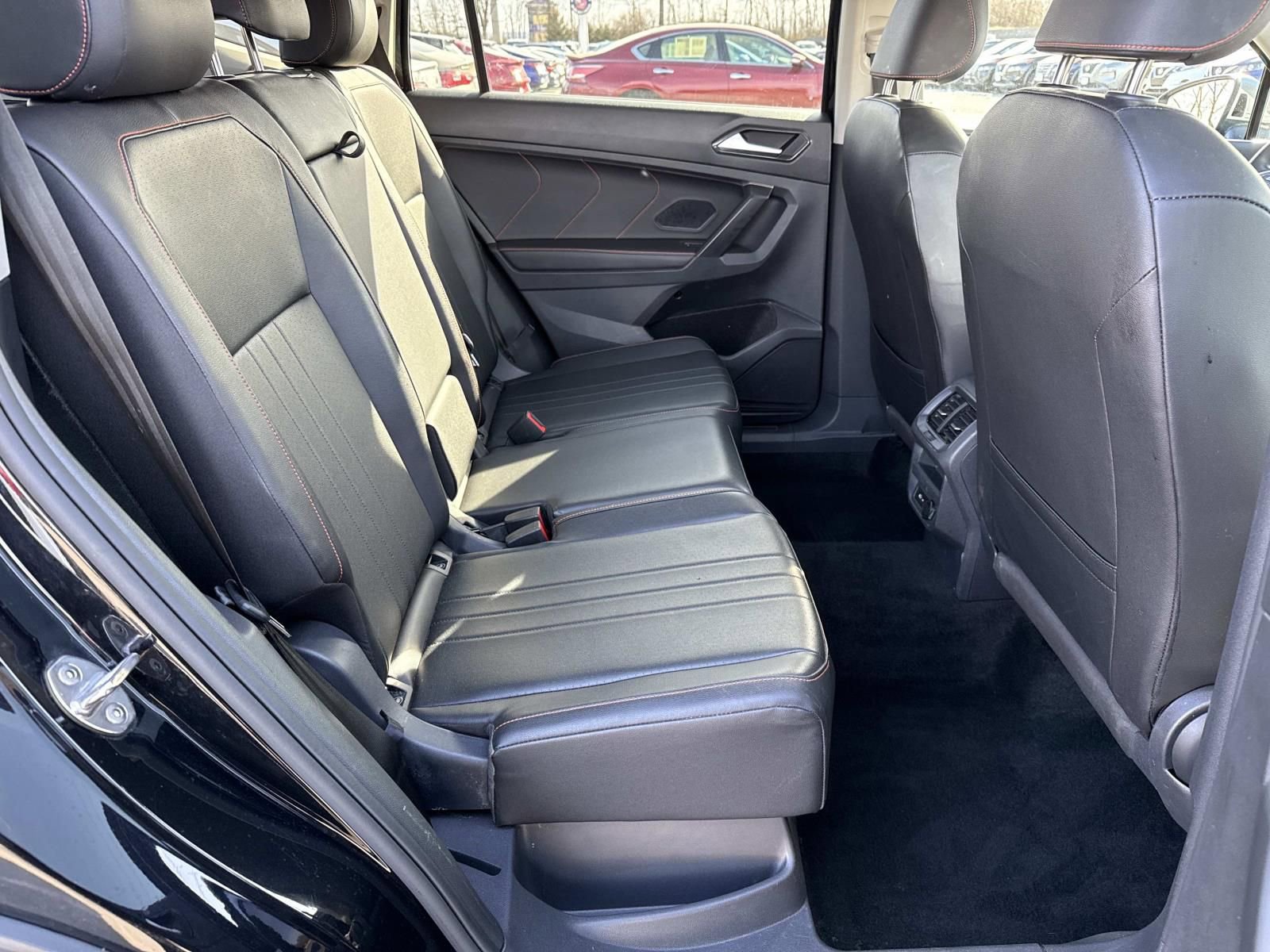 Used 2024 Volkswagen Tiguan SE image 26