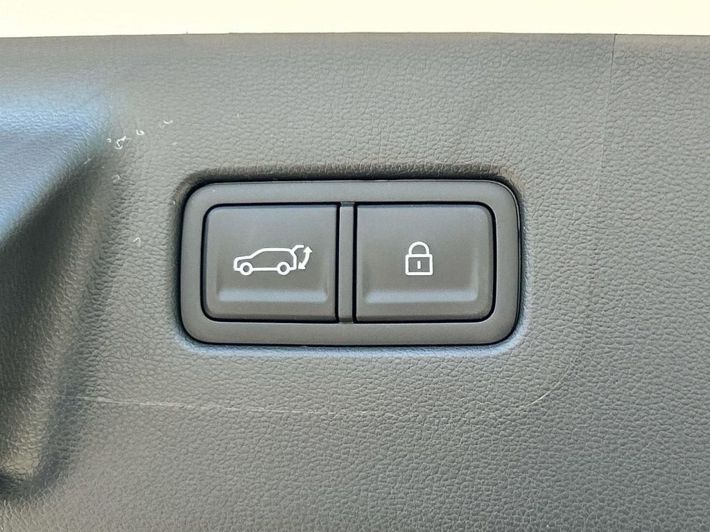 New 2026 Hyundai Santa Fe SE image 13