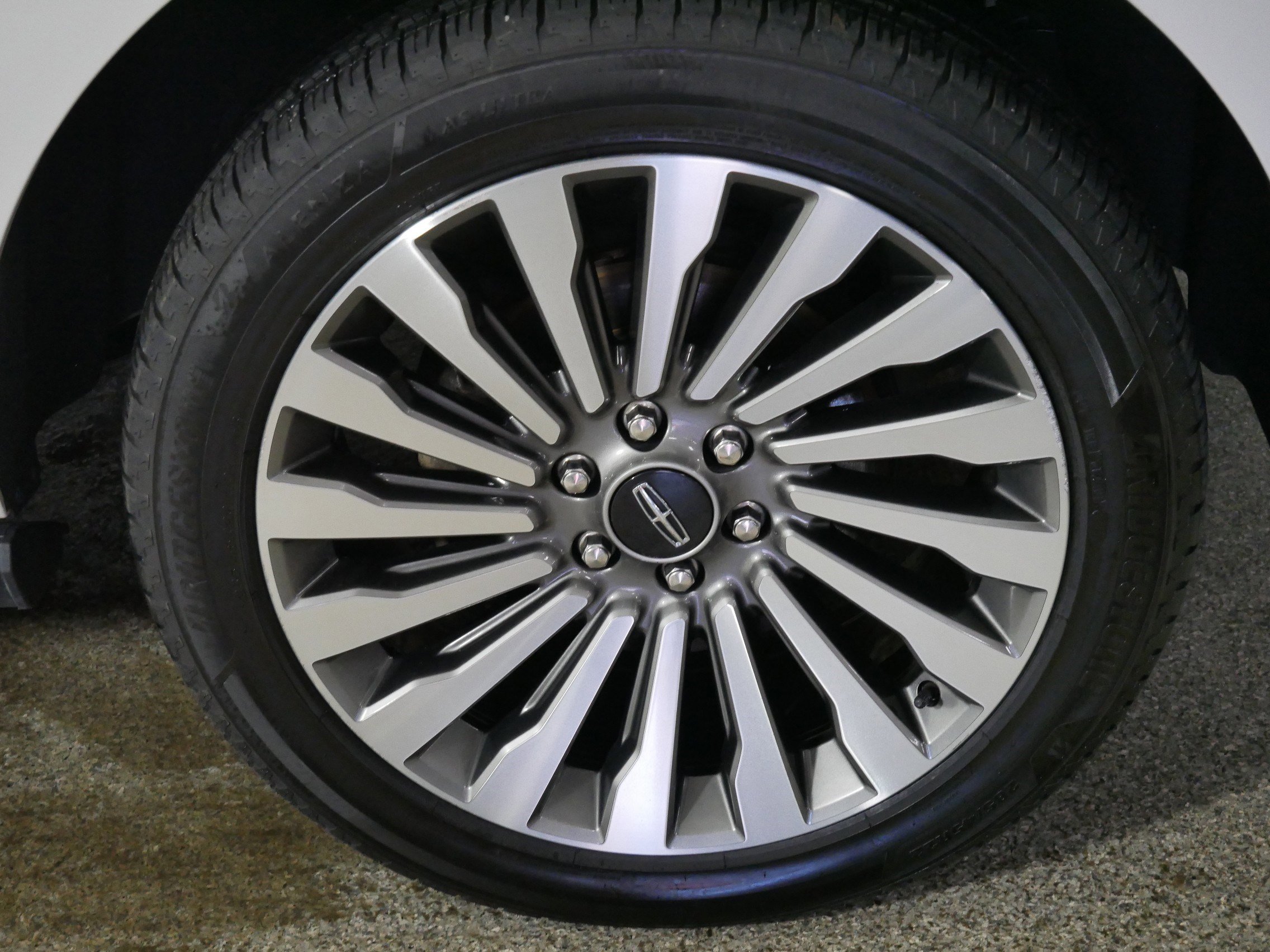 Used 2021 Lincoln Navigator L Reserve image 16