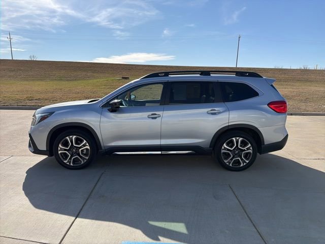 Used 2024 Subaru Ascent Limited w/ Technology Package image 6
