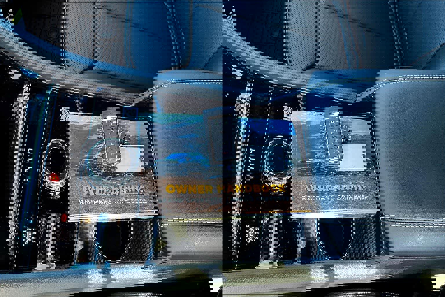 New 2025 Jeep Grand Cherokee Limited w/ Luxury Tech Group II image 20