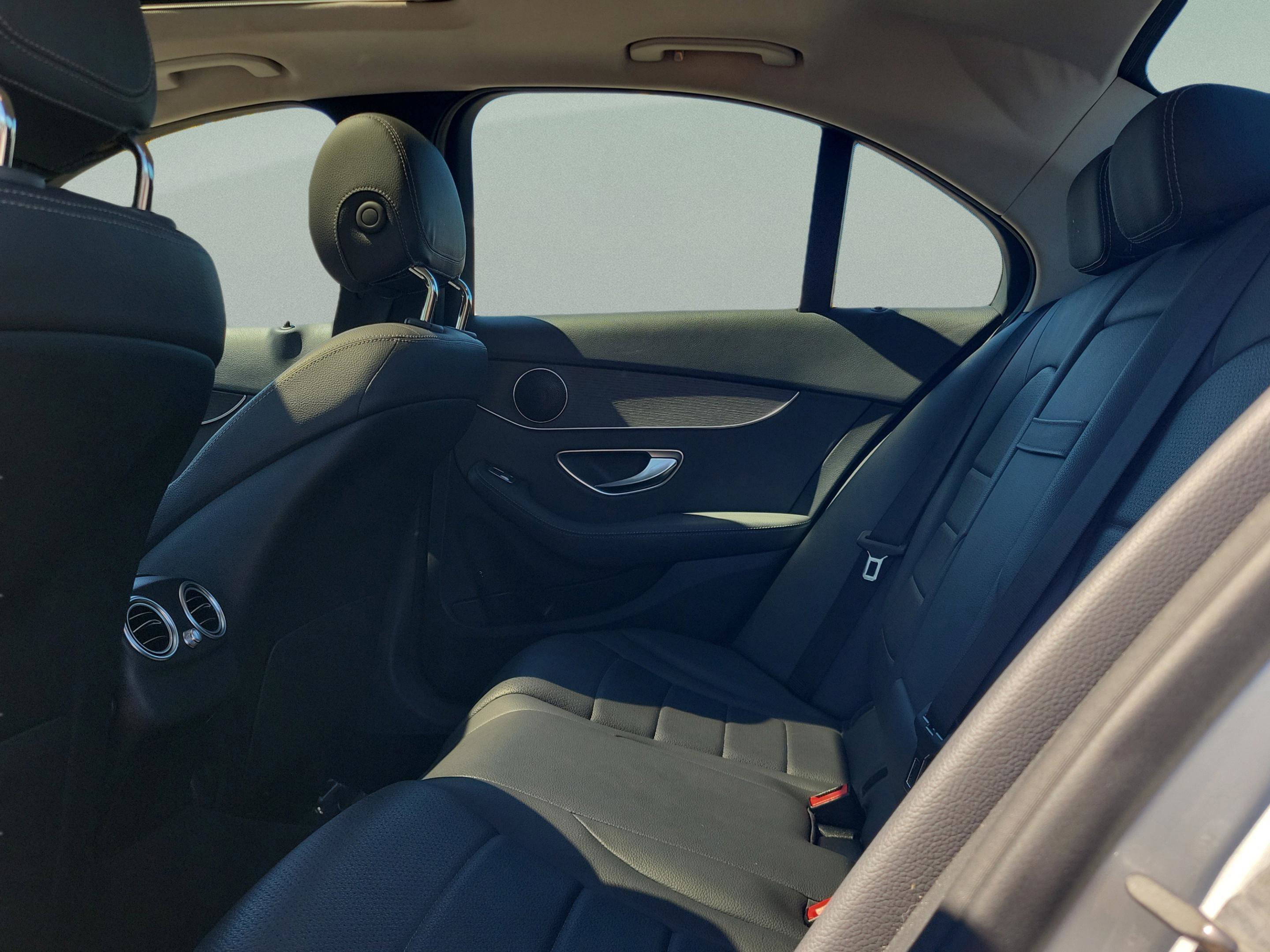 Used 2020 Mercedes-Benz C 300 Sedan image 12