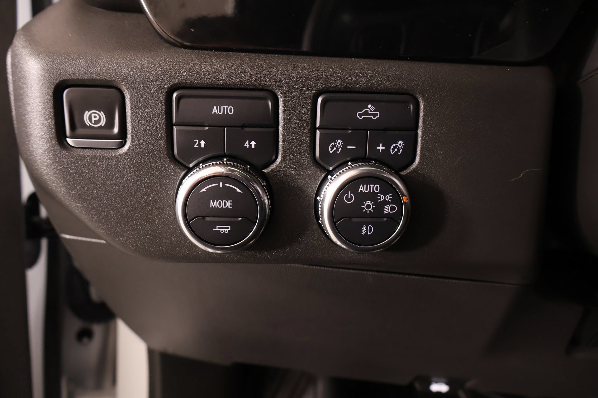 Used 2025 GMC Sierra 1500 Elevation AWD/4WD image 9
