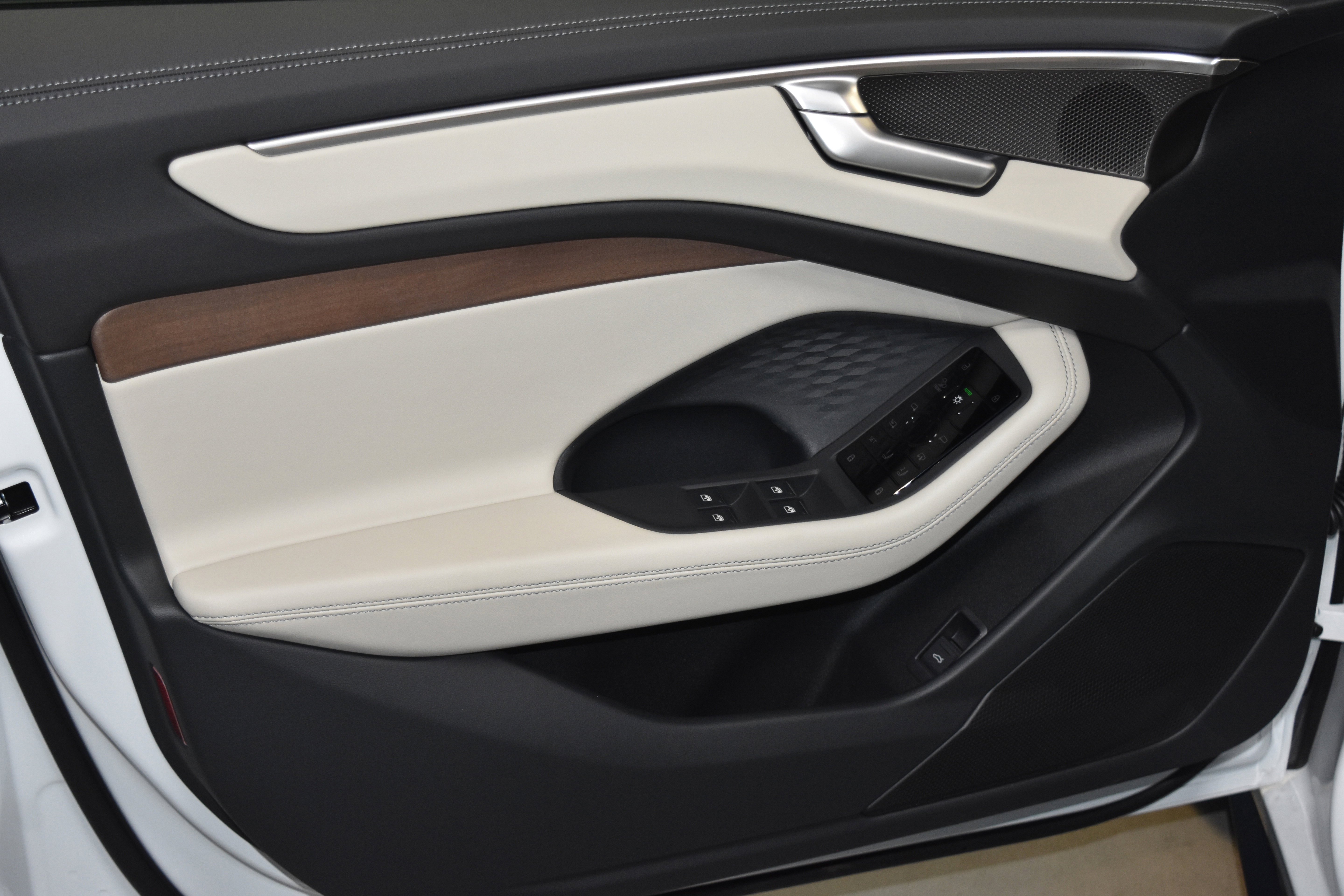 New 2026 Audi A6 Premium Plus image 3