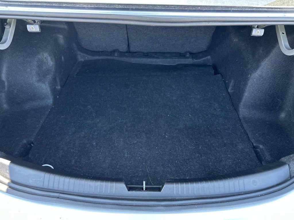 Used 2019 Chevrolet Malibu LS image 10