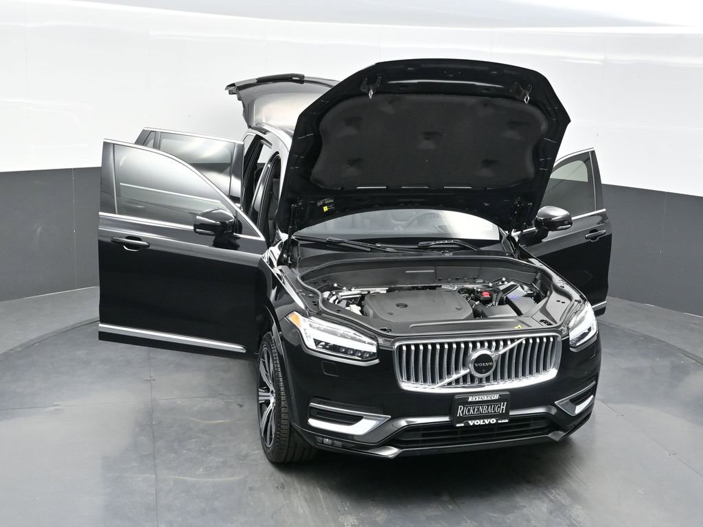 Used 2023 Volvo XC90 B6 Ultimate w/ Lounge Package image 35