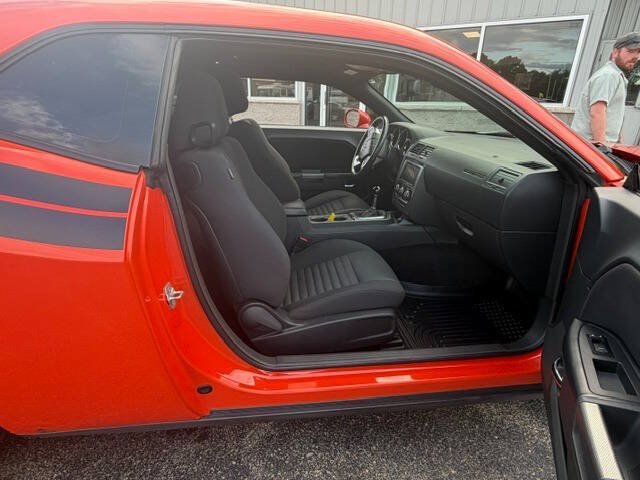 Used 2013 Dodge Challenger R/T RWD image 11