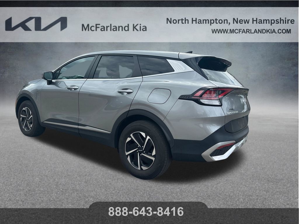 Used 2023 Kia Sportage LX image 4