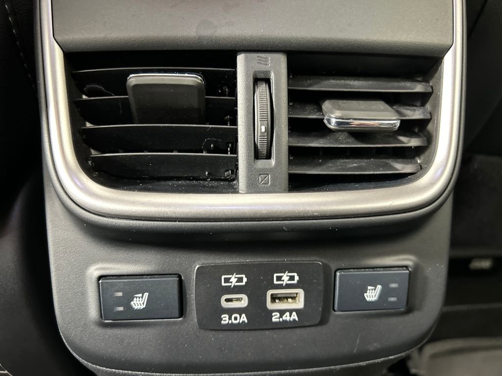 Used 2024 Subaru Outback Touring AWD/4WD image 18