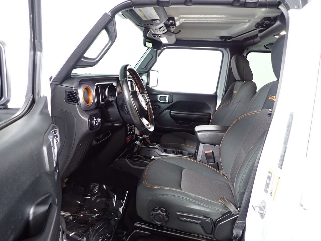 Used 2020 Jeep Gladiator Mojave w/ Dual Top Group AWD/4WD image 24