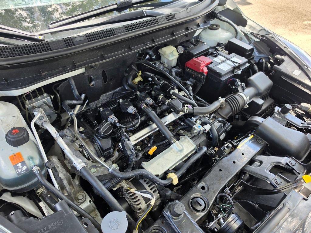 Used 2023 Nissan Kicks SV FWD image 14