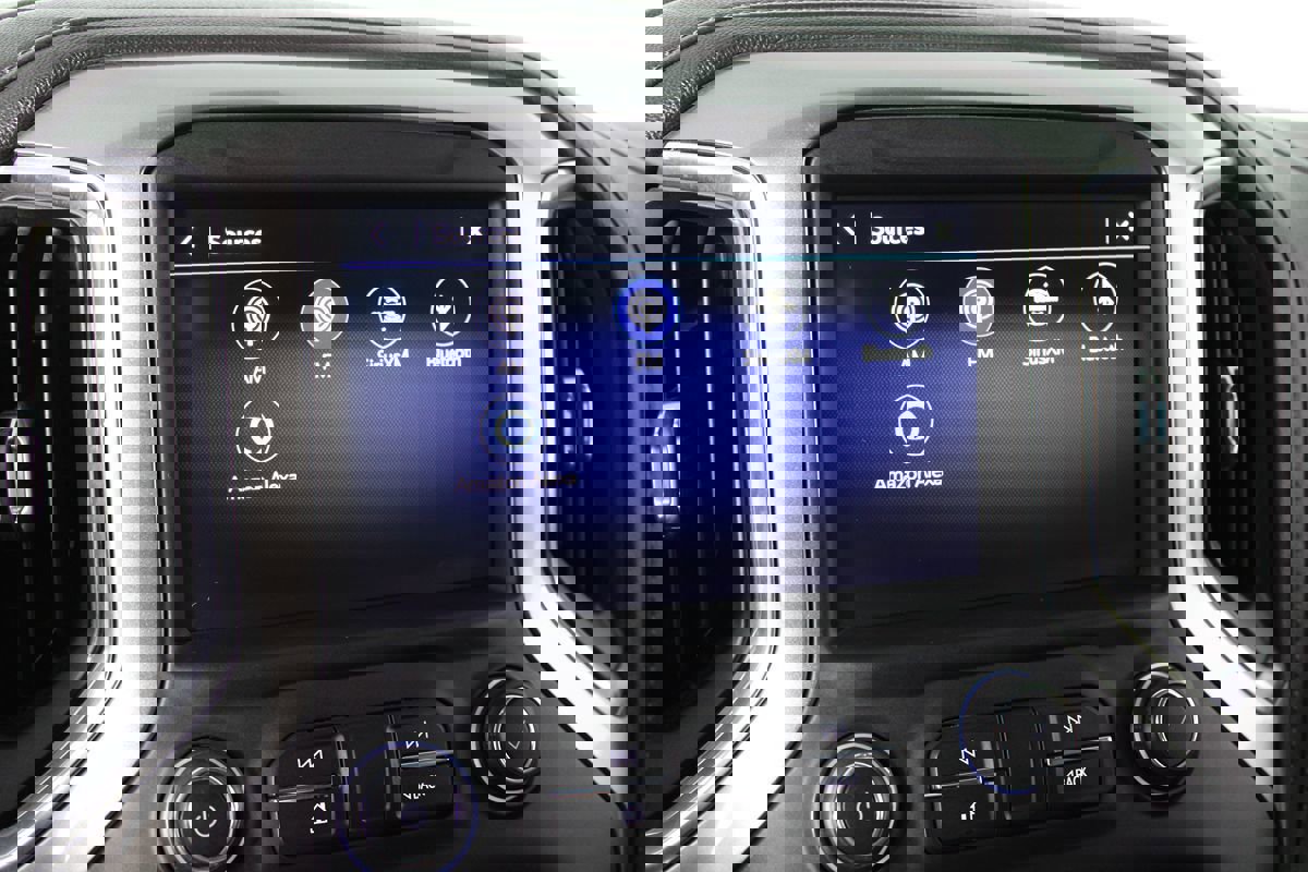 Used 2020 Chevrolet Silverado 2500 LTZ w/ LTZ Plus Package image 23