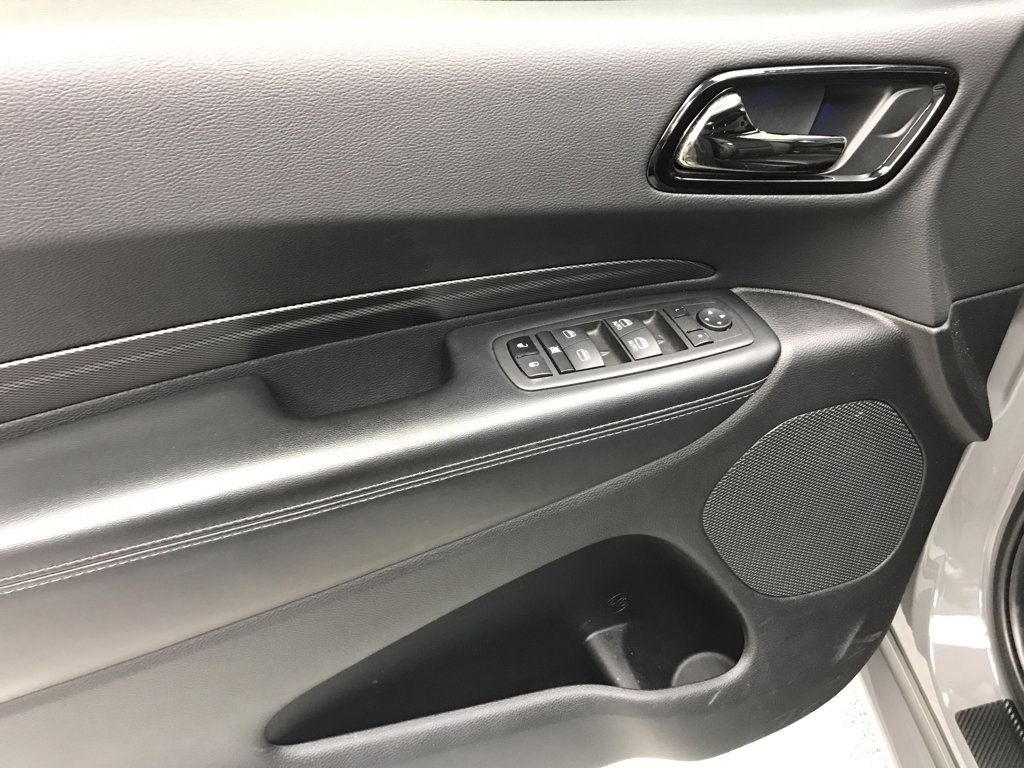 Used 2022 Dodge Durango GT w/ Blacktop Package image 6