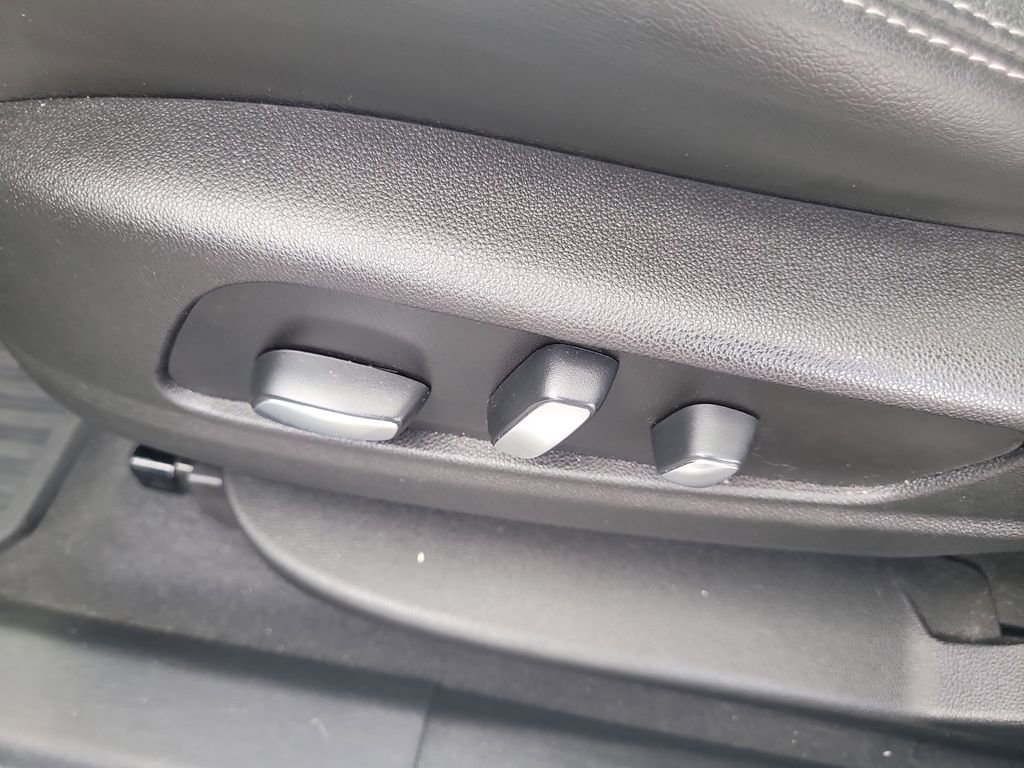 Used 2020 Cadillac XT6 Premium Luxury FWD image 20