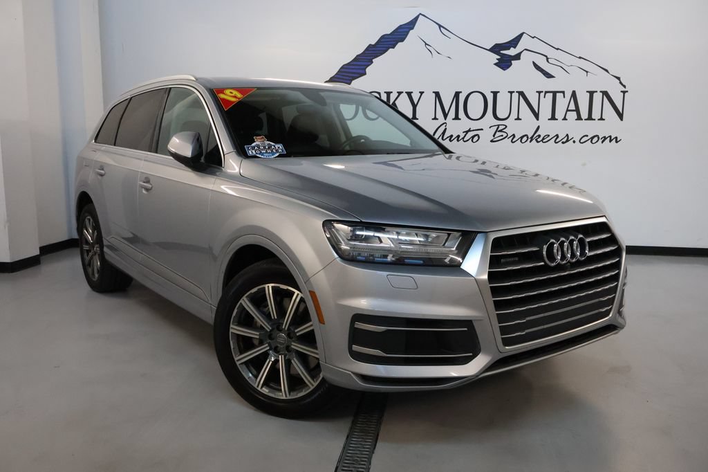 Used 2019 Audi Q7 2.0T Premium Plus w/ Premium Plus Package AWD/4WD image 1