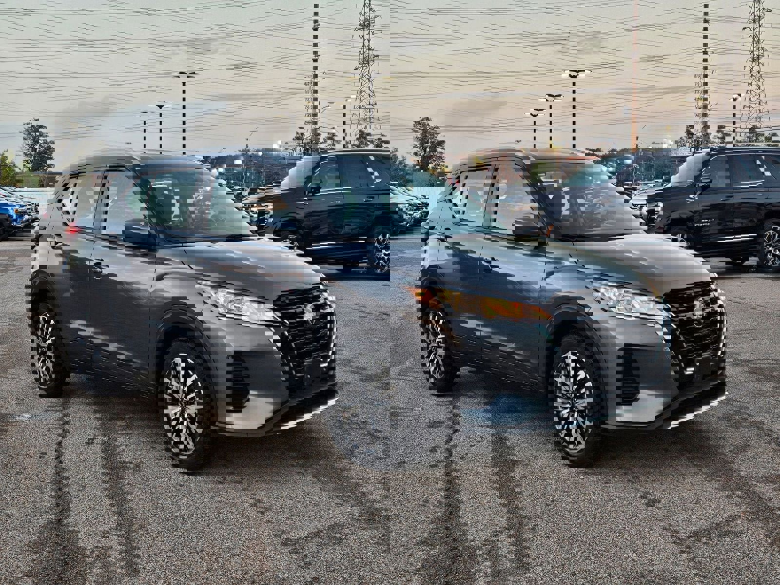 Used 2024 Nissan Kicks SV image 8